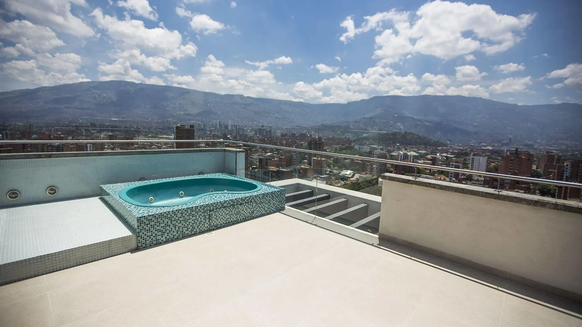 Inntu Hotel Medellín