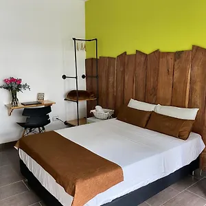 4* Hotel Rivière Boutique