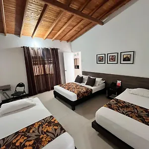 Quinta Avenida Medellín